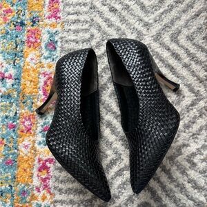 Tory Burch Woven Leather Pumps - Black, Size 7.5